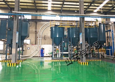 管鏈?zhǔn)捷斔驮O(shè)備可避免腐蝕性物料對(duì)設(shè)備的損害