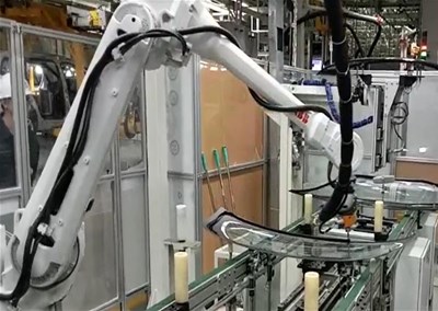 箱裝碼垛機特點及適應(yīng)與那些行業(yè)