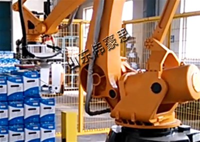 箱裝全自動碼垛機械手適應(yīng)于那些行業(yè)？