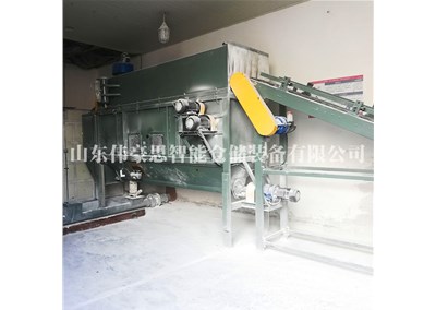 糧食管鏈輸送拆包機 全自動拆包機工作現(xiàn)場