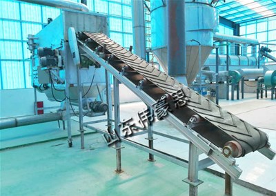 粉煤灰自動破袋機的技術(shù)特點