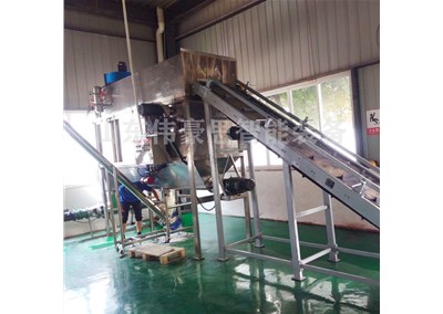 木炭顆粒自動(dòng)破包機(jī)帶來(lái)哪些好處？