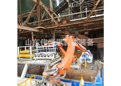 袋裝片堿裝車機(jī)械手 全自動(dòng)裝車機(jī)現(xiàn)場(chǎng)