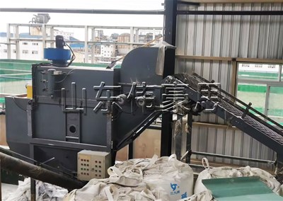 企業(yè)采用尿素自動拆包機有什么好處？