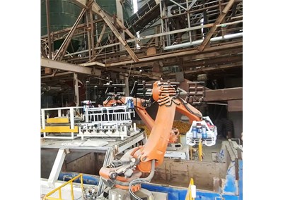 肥料全自動裝車機 自動裝車機械手優(yōu)點