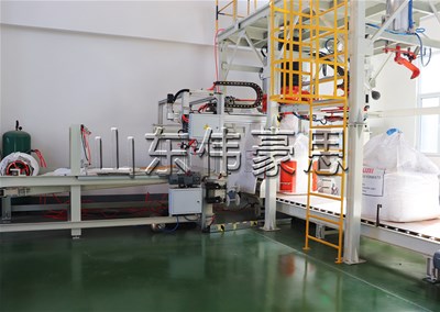 橡膠粉噸袋全自動包裝機的特點是什么？