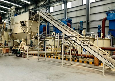 小蘇打自動(dòng)破包機(jī)有哪些優(yōu)勢(shì)？